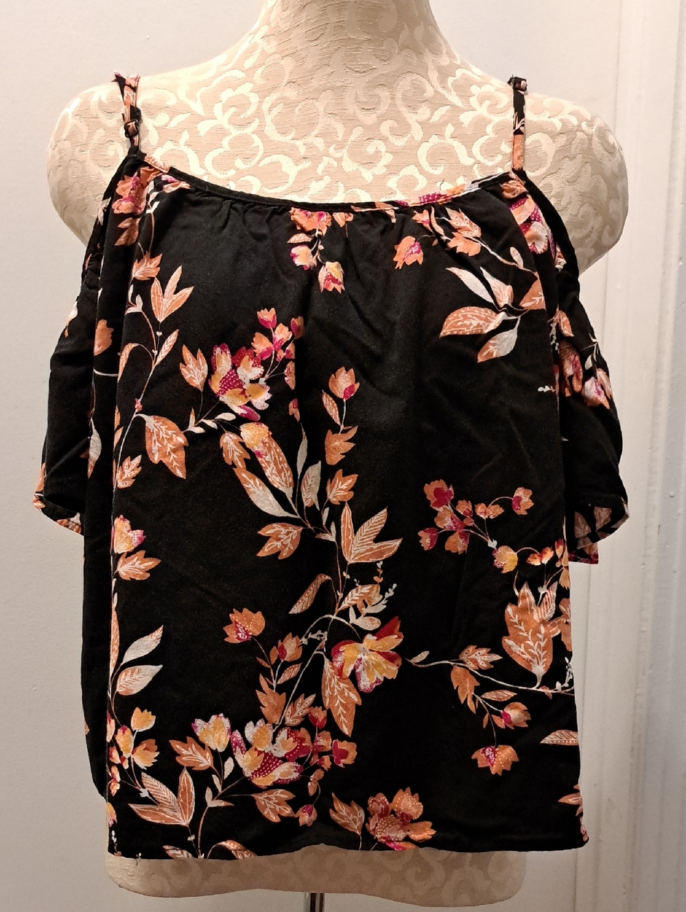 love, Fire Black Cold-Shoulder Floral Camisole with Pink & Tan Blooms Size XL